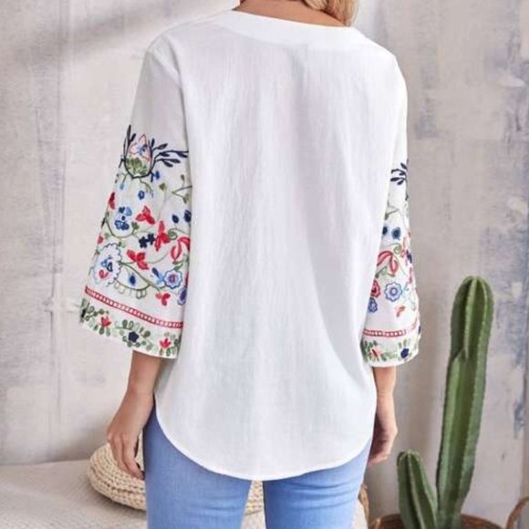 Floral Embroidery Blouse - Picture 6 of 6